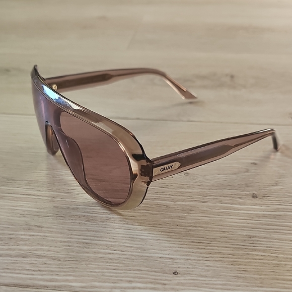 Quay Set List Aviator Sunglasses - Picture 3 of 12